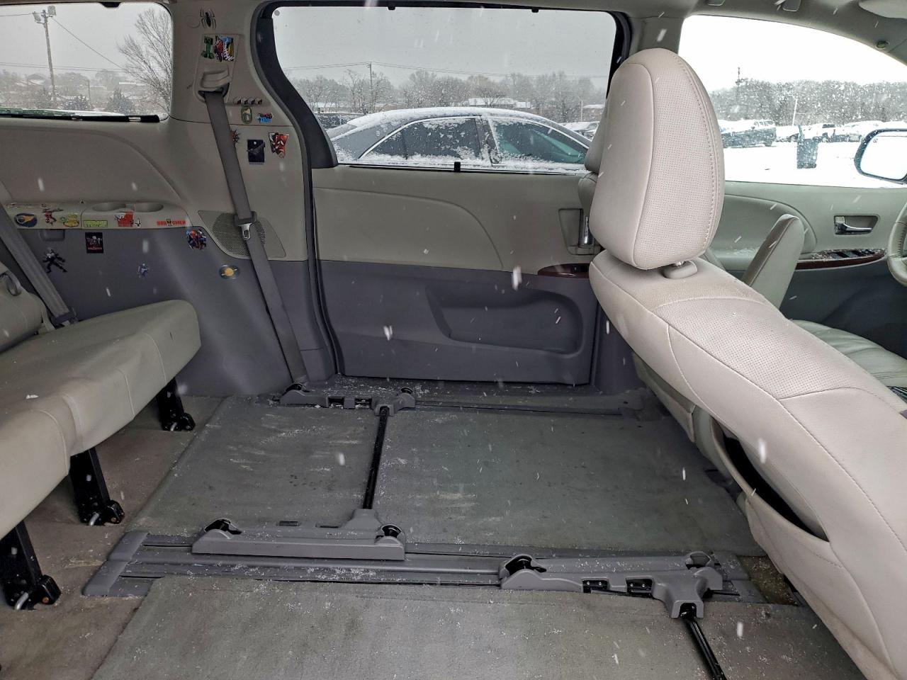 Lot #3309627096 2013 TOYOTA SIENNA XLE