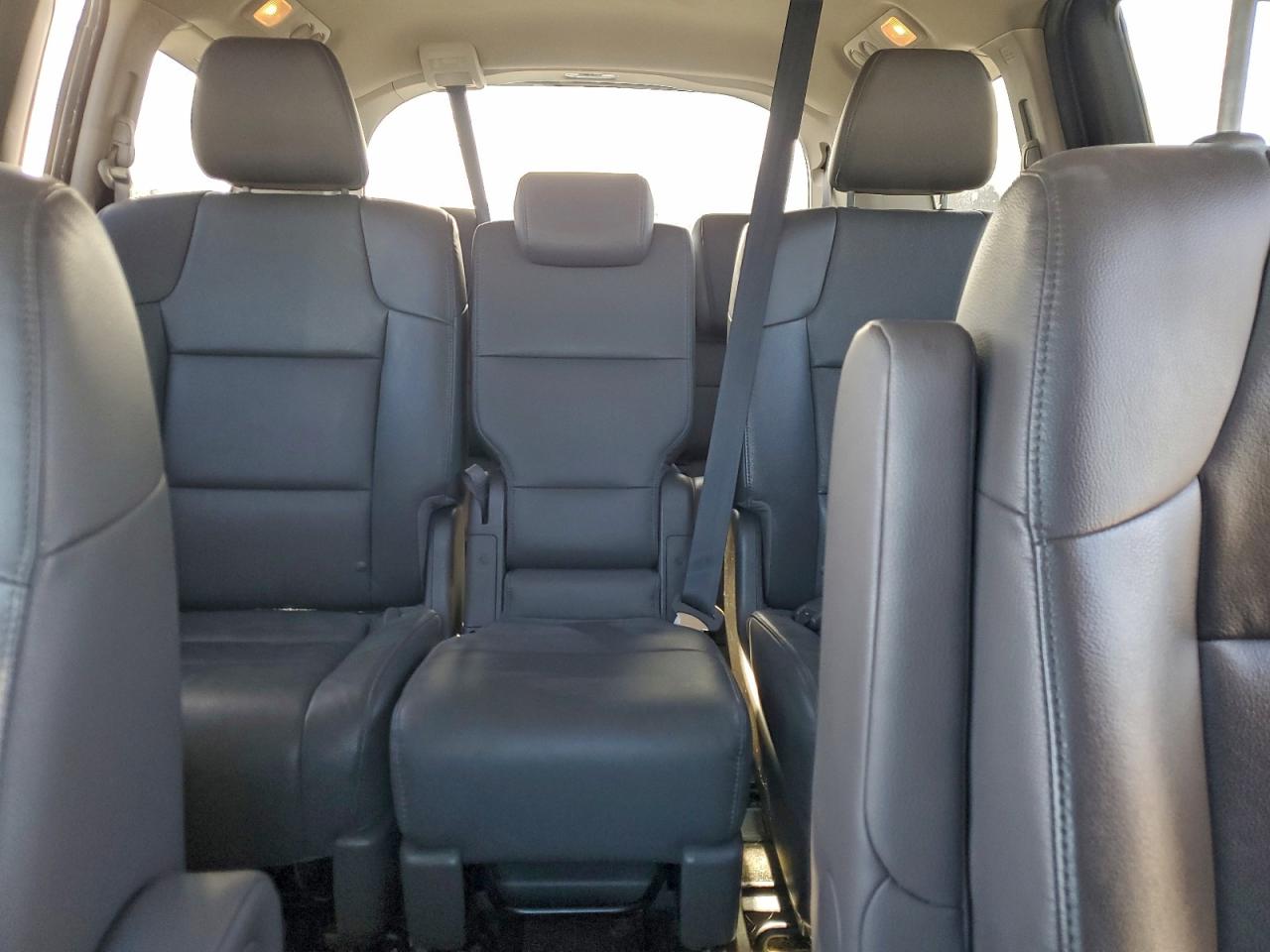 Lot #3309536624 2016 HONDA ODYSSEY EX