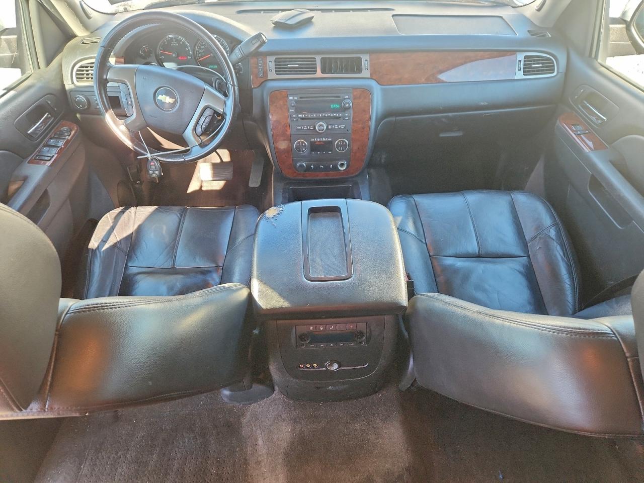 CHEVROLET SUBURBAN C1500 LT