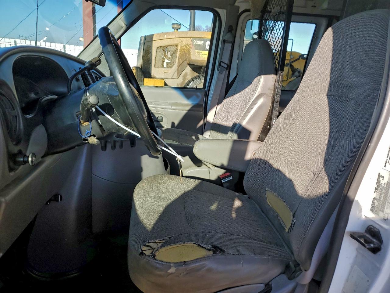 Lot #3308287152 2001 FORD ECONOLINE