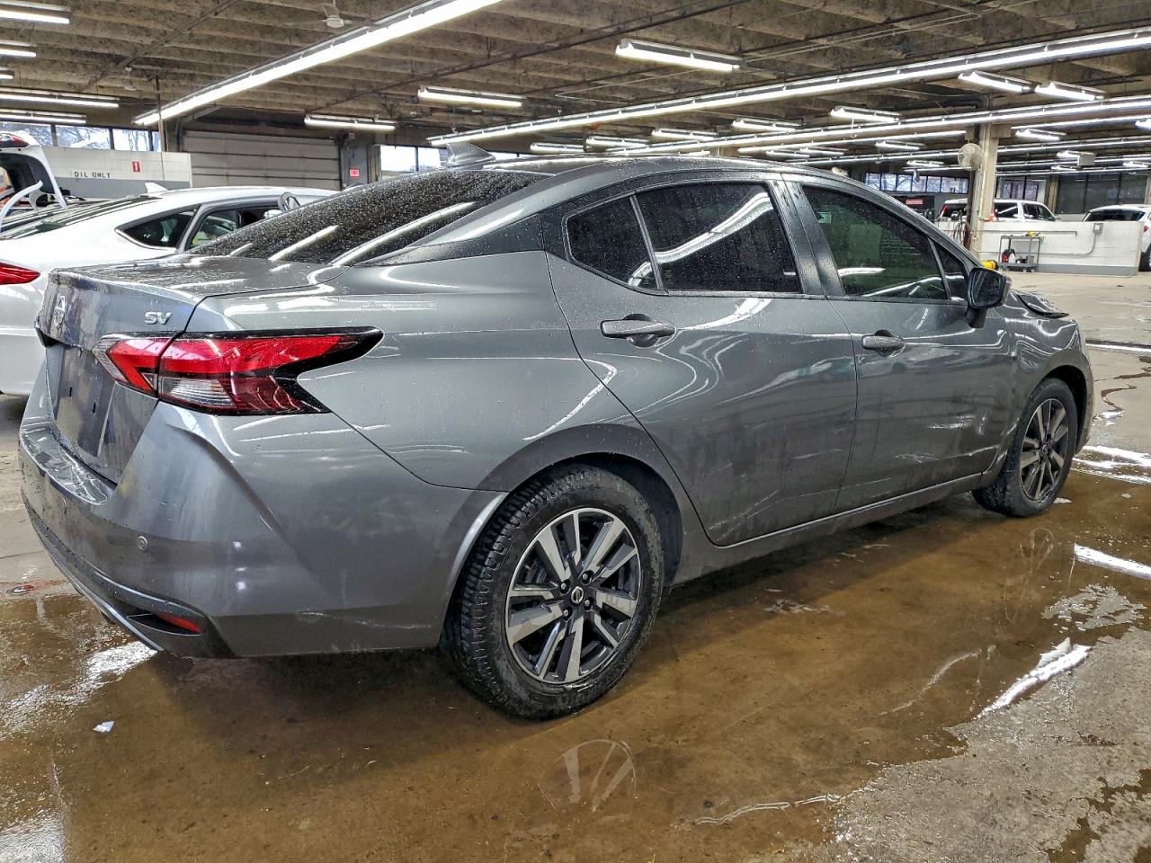 Lot #3318965912 2021 NISSAN VERSA SV