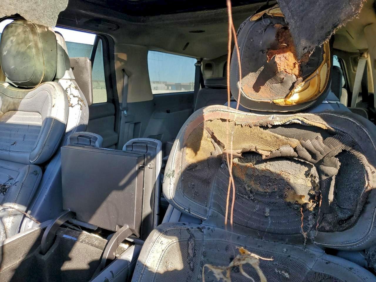 LINCOLN NAVIGATOR L BLACK LABEL