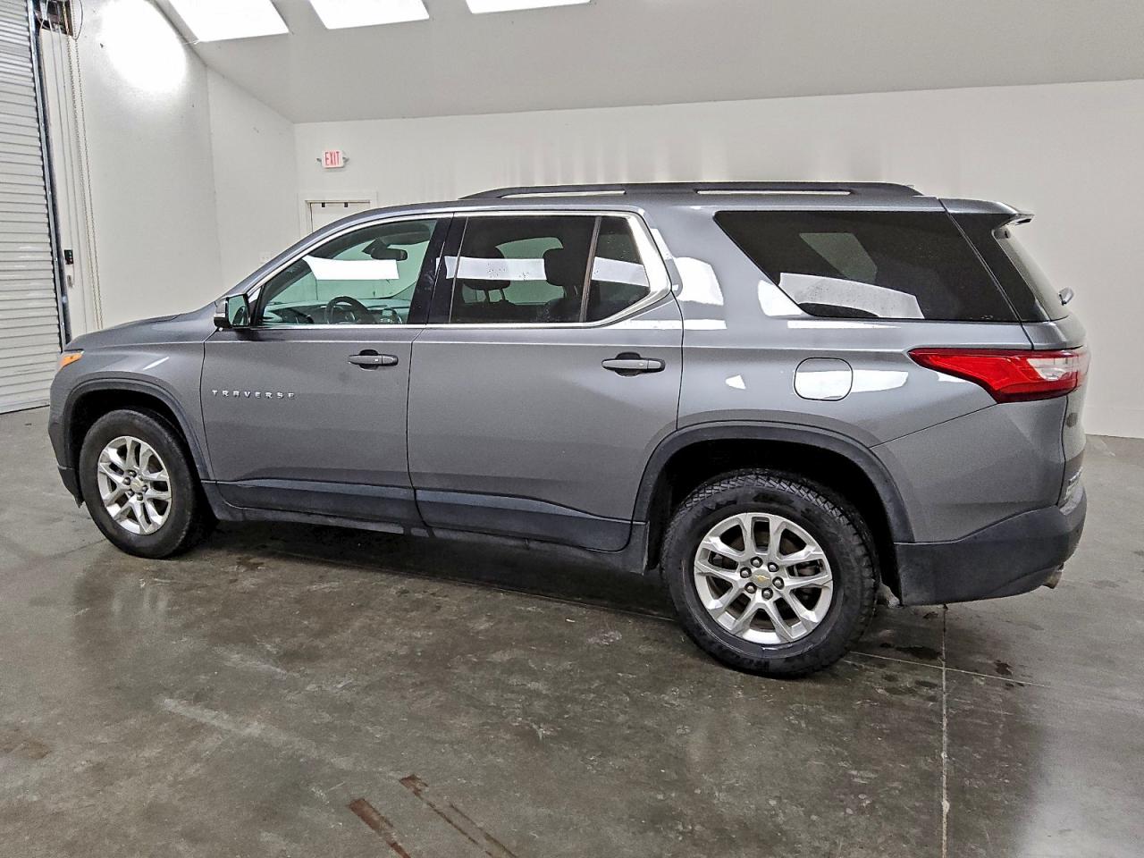 Lot #3305402310 2020 CHEVROLET TRAVERSE L