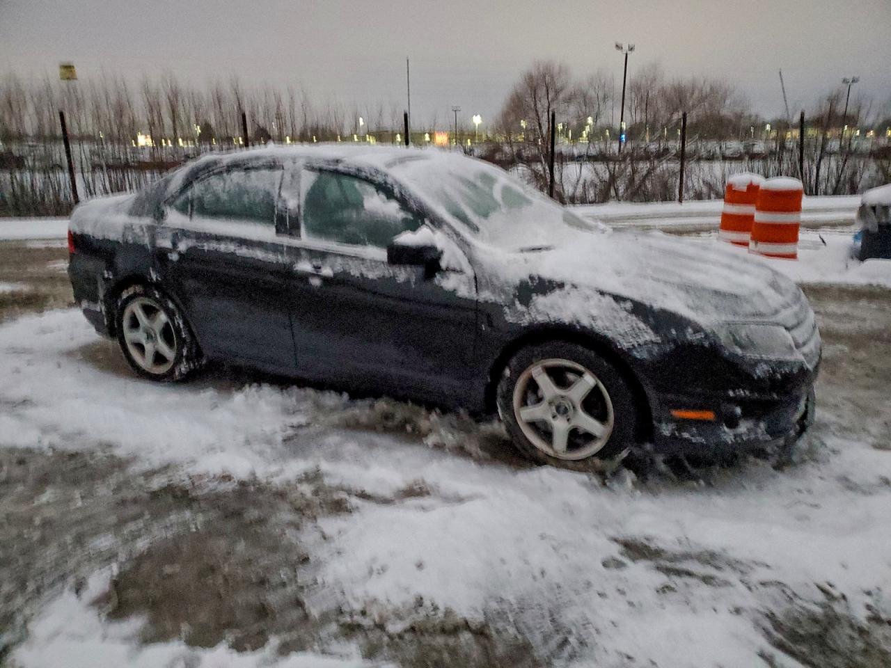 FORD FUSION SE