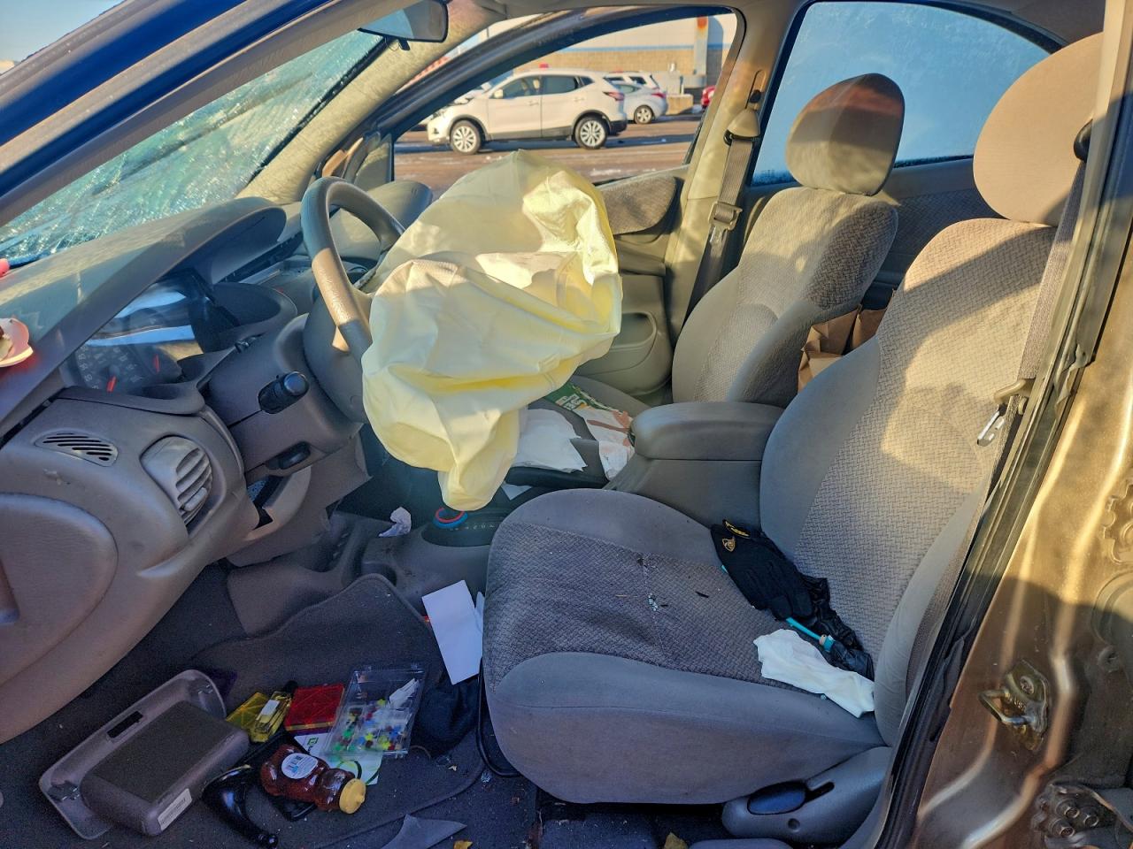 Lot #3318870954 2001 DODGE NEON SE