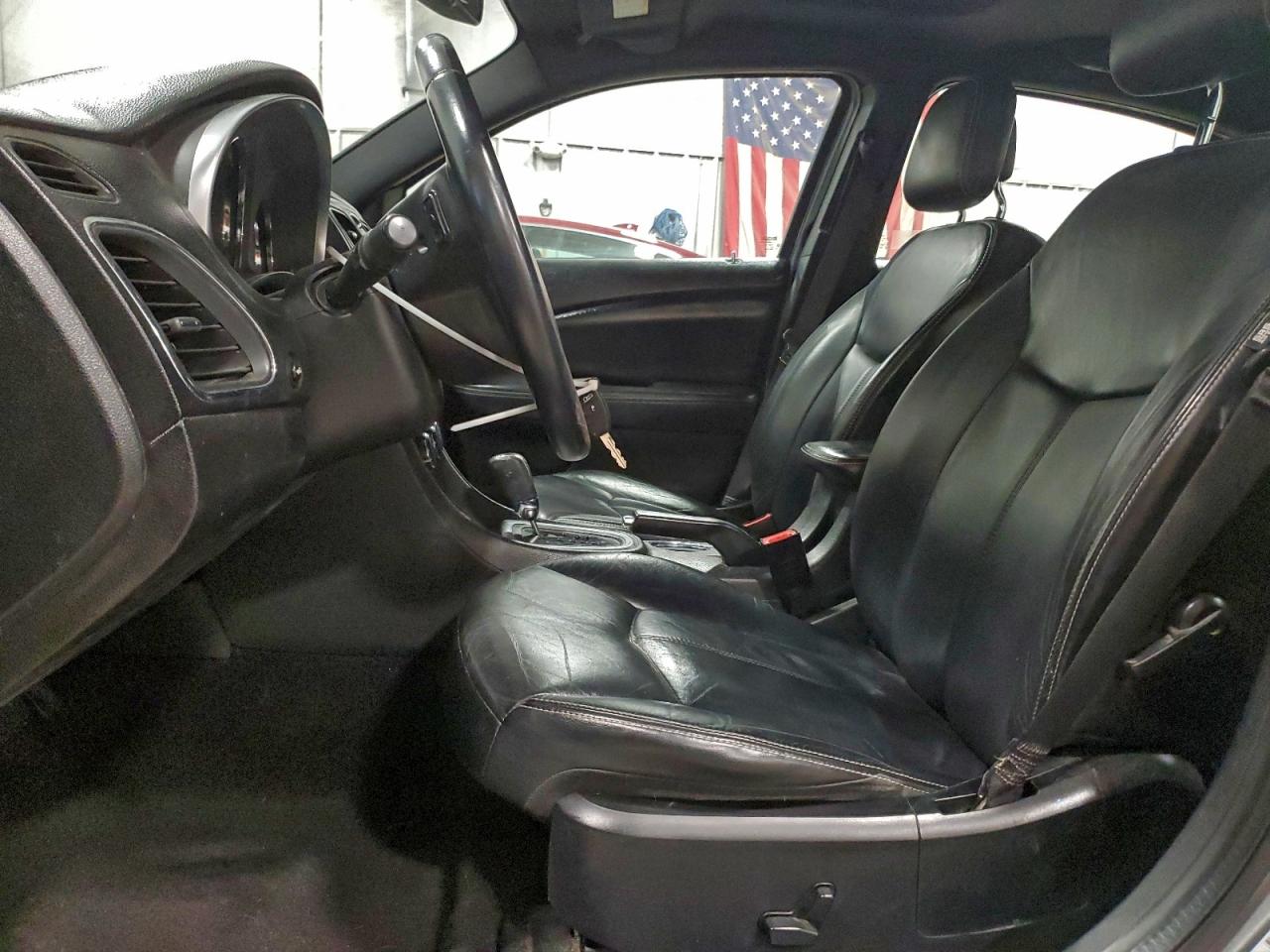 CHRYSLER 200 LIMITED