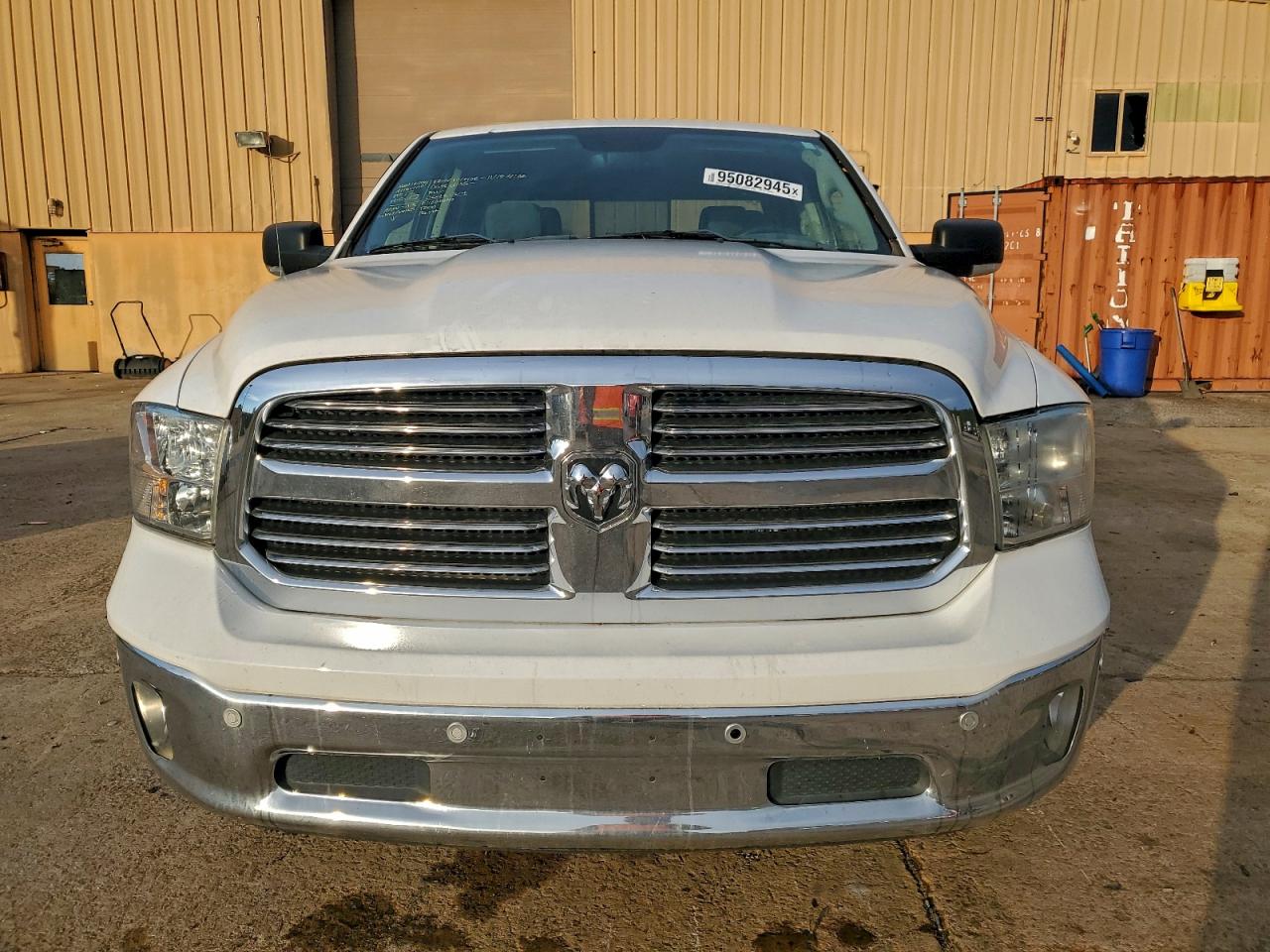 RAM 1500 SLT