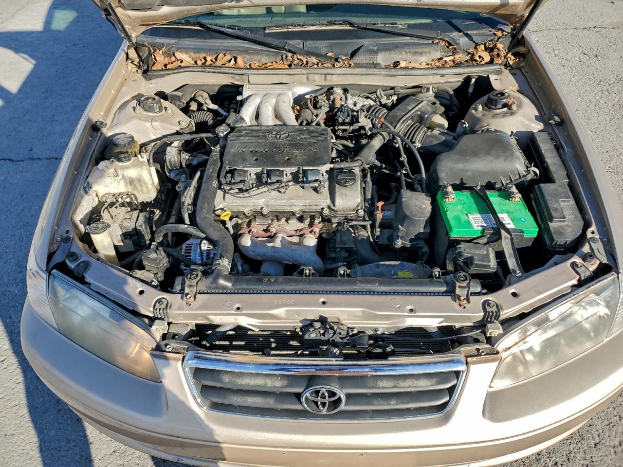 Lot #3304570441 2000 TOYOTA CAMRY LE