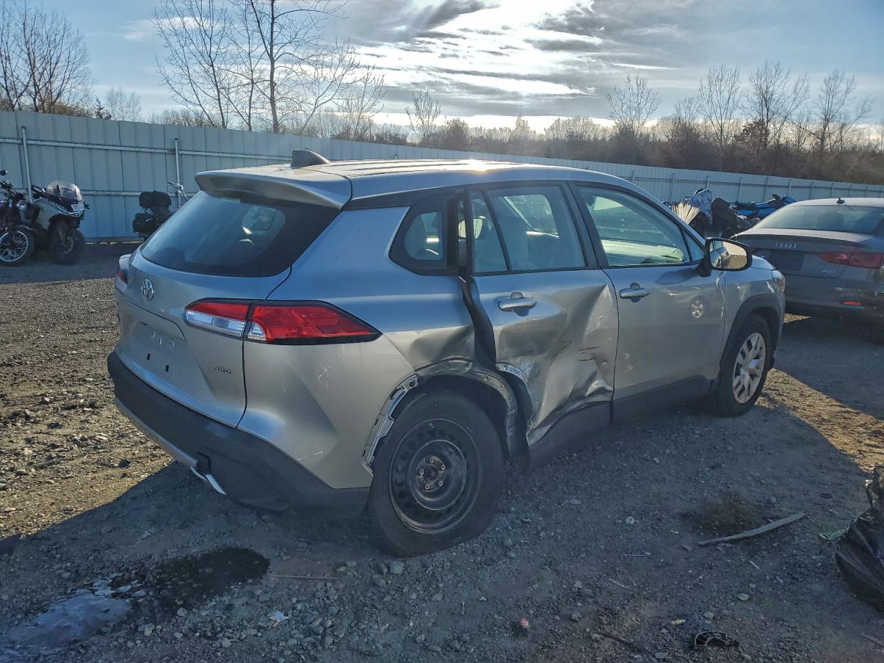 TOYOTA COROLLA CROSS L