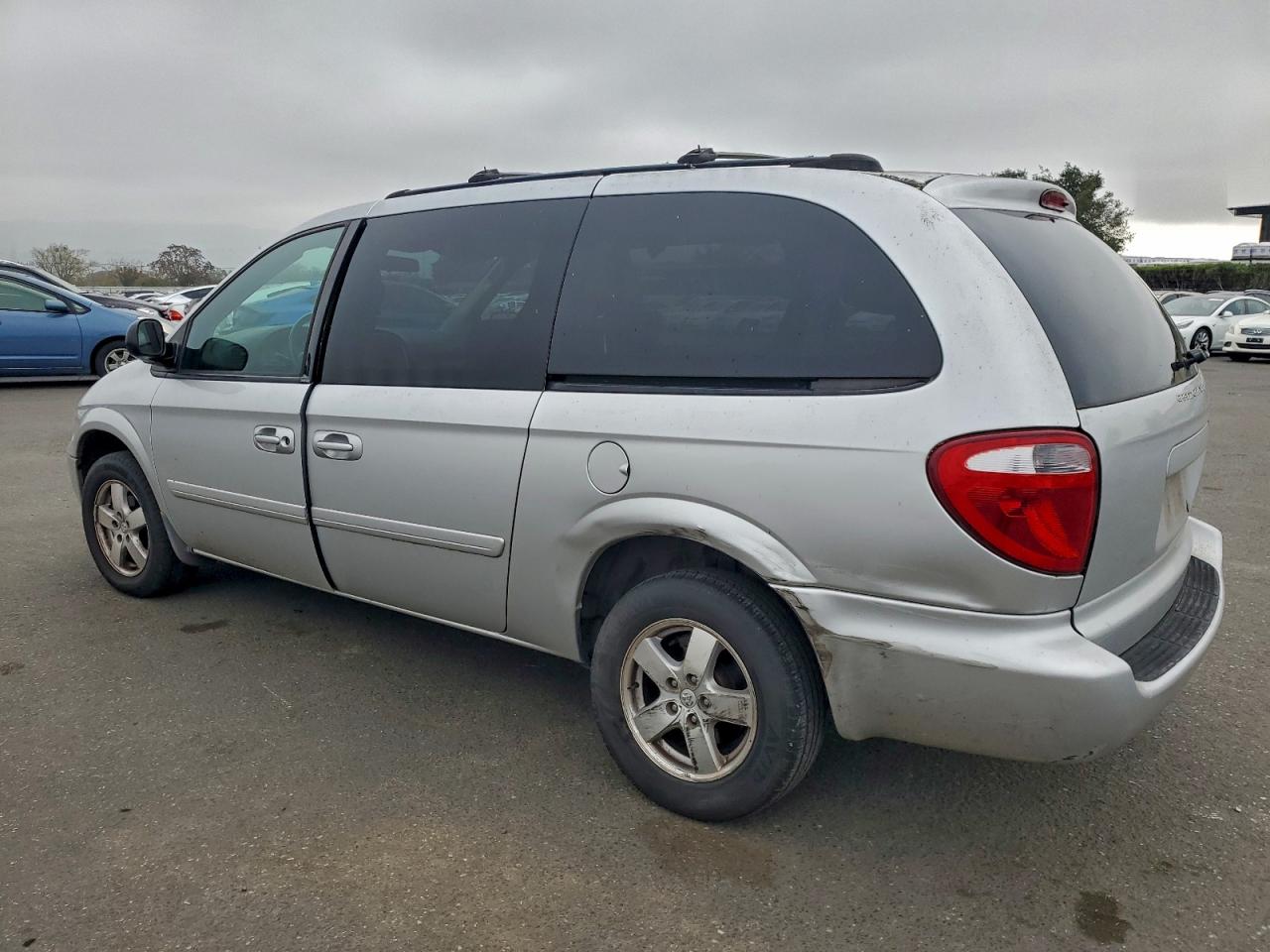 Lot #3309649991 2005 DODGE GRAND CARA