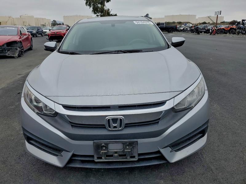 2018 HONDA CIVIC EX #3301933518