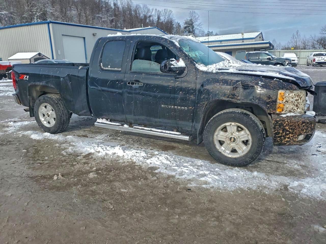 CHEVROLET SILVERADO K1500 LT
