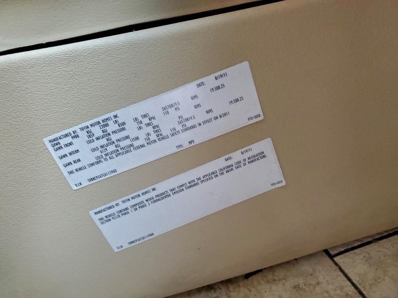 2012 TIFFIN MOTORHOMES INC BREEZE #3301669649