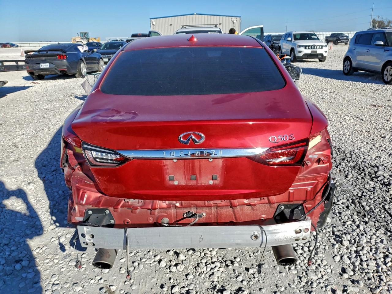 INFINITI Q50 RED SPORT 400