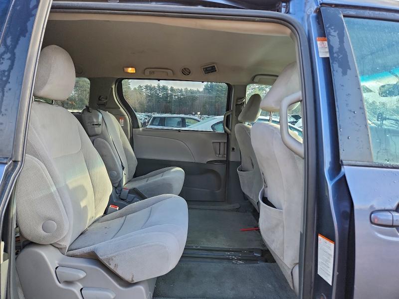 2015 TOYOTA SIENNA LE #3304518449