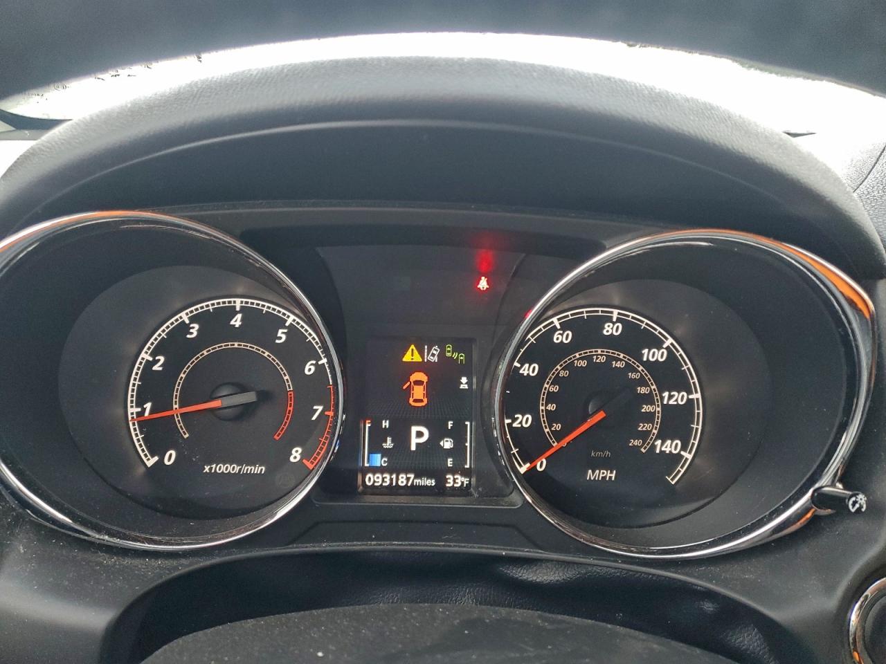 MITSUBISHI OUTLANDER SE