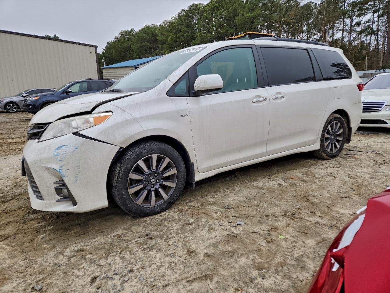 TOYOTA SIENNA XLE