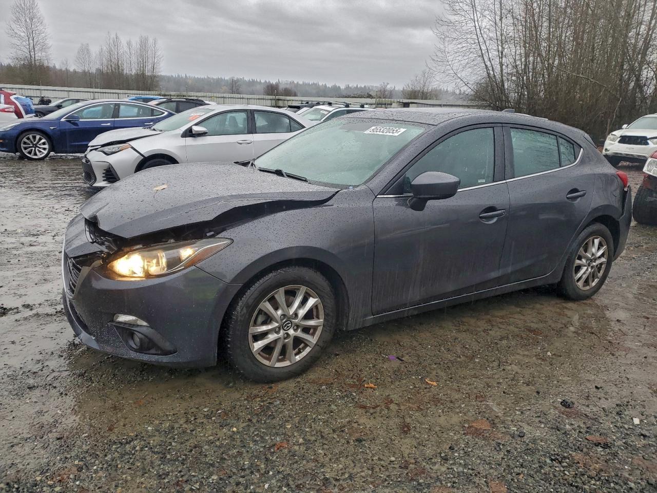 MAZDA 3 GRAND TOURING