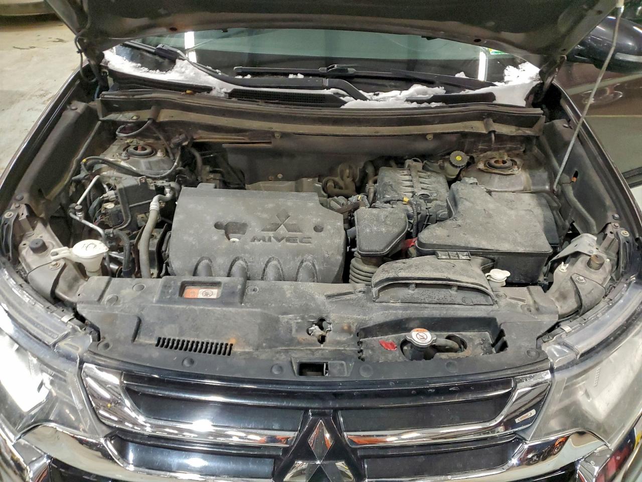 Lot #3316012780 2018 MITSUBISHI OUTLANDER