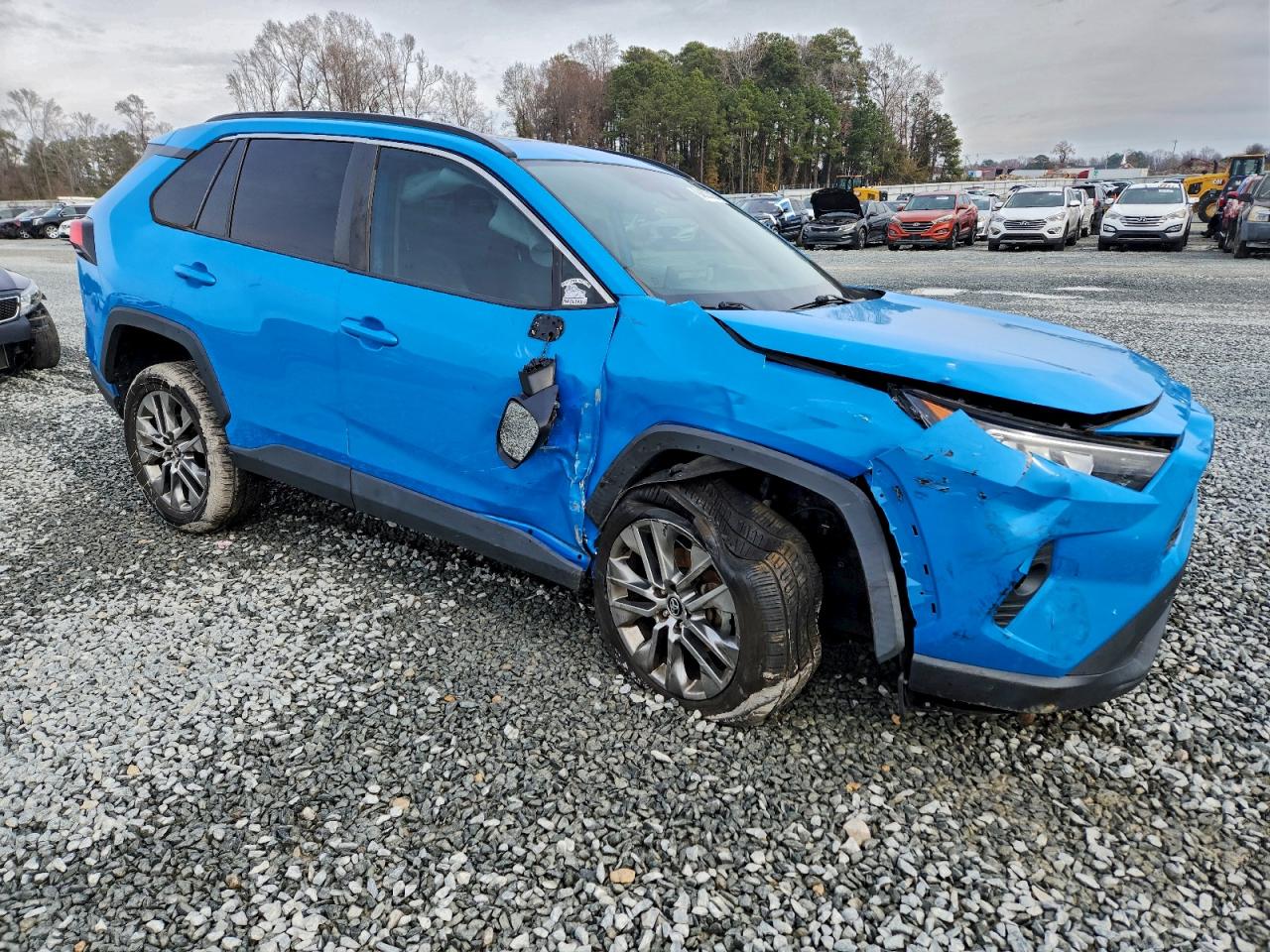 TOYOTA RAV4 XLE PREMIUM