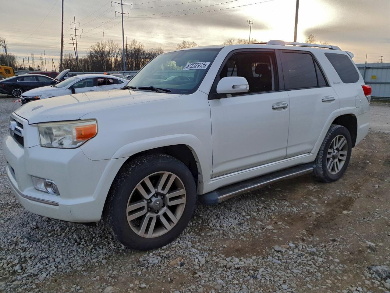 TOYOTA 4RUNNER SR5