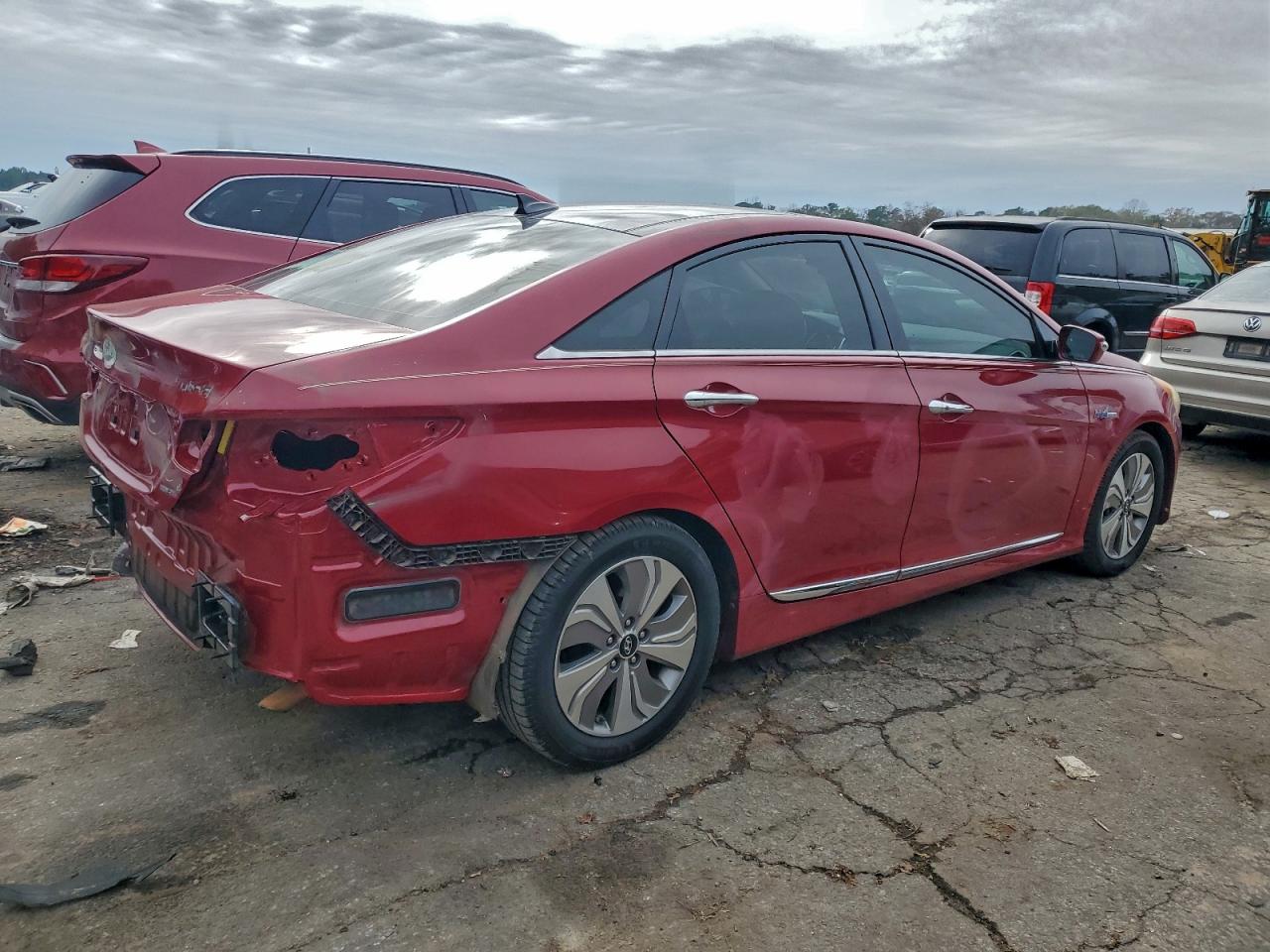 HYUNDAI SONATA HYBRID