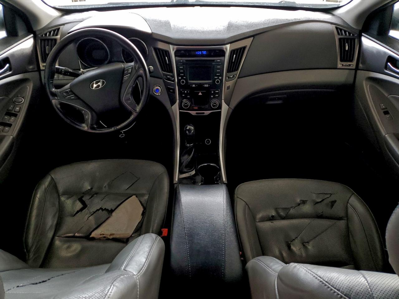 HYUNDAI SONATA HYBRID