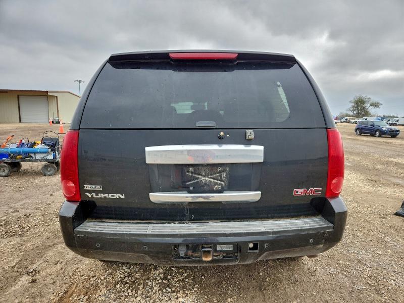 2011 GMC YUKON XL #3305564063