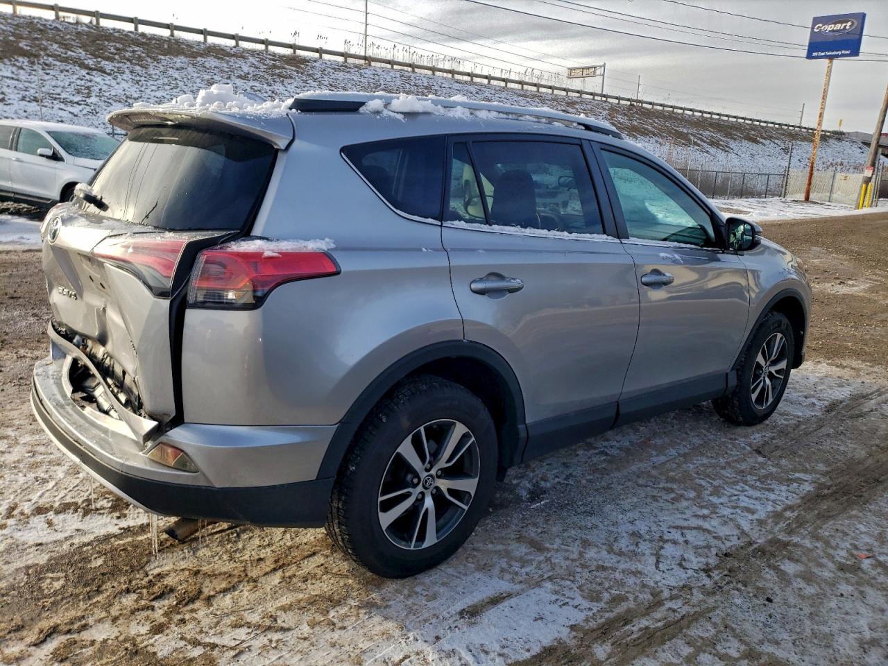 TOYOTA RAV4 XLE
