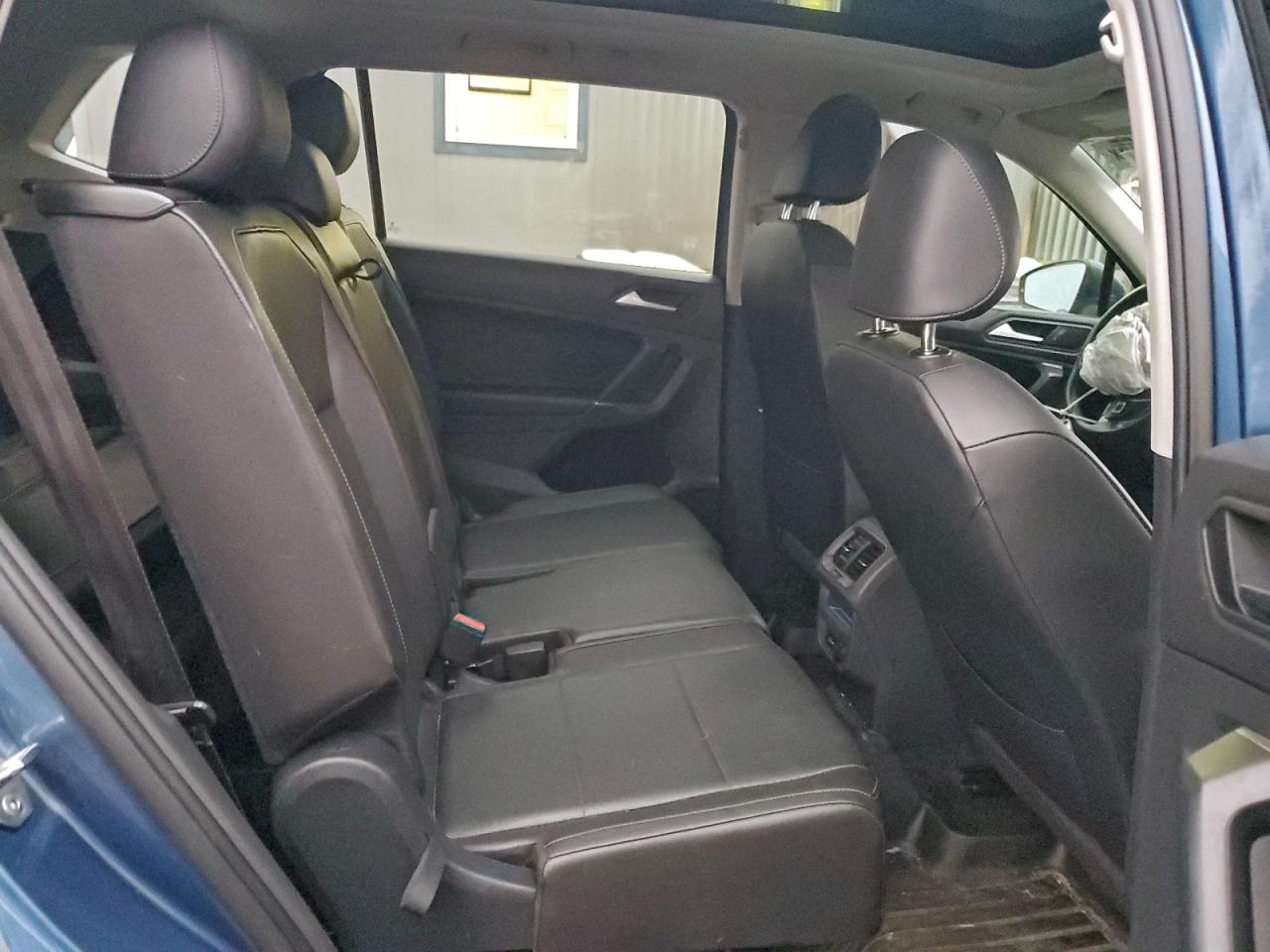 VOLKSWAGEN TIGUAN SE