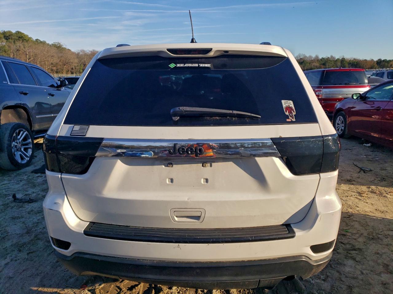 JEEP GRAND CHEROKEE LAREDO