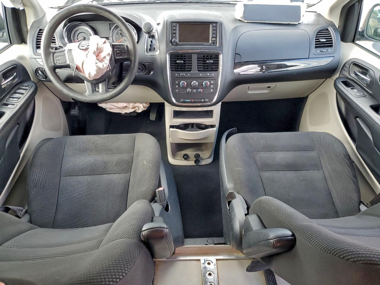 Lot #3315976102 2020 DODGE GRAND CARA