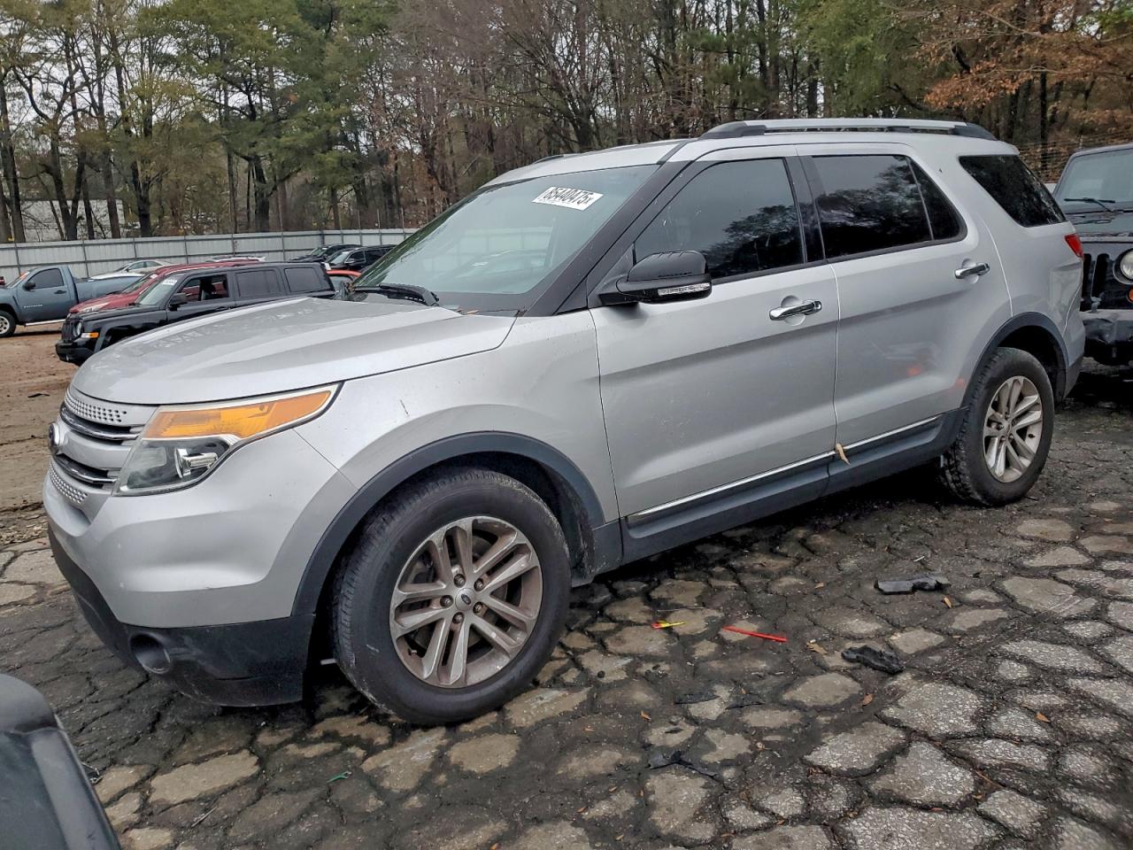 FORD EXPLORER XLT