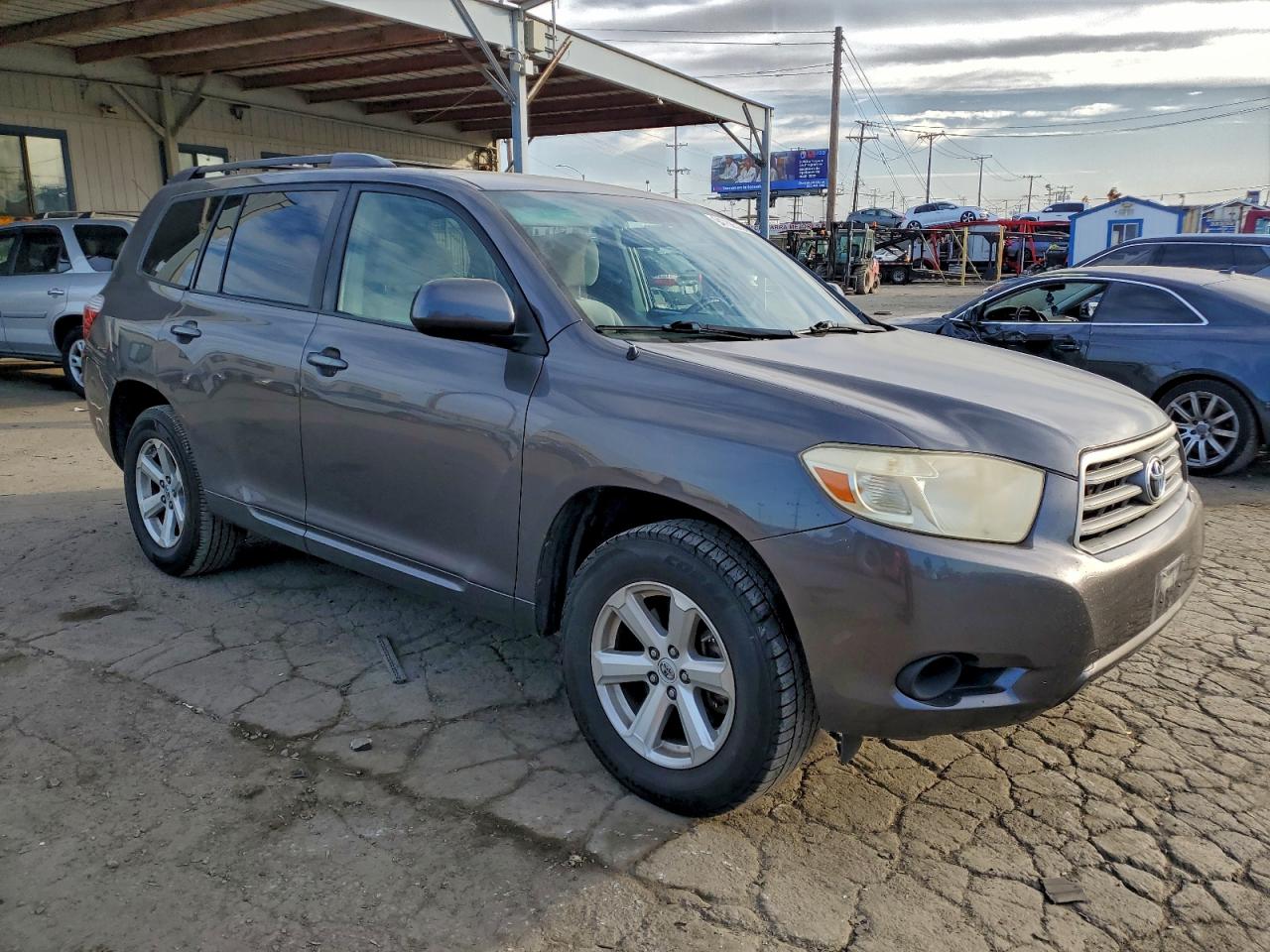 TOYOTA HIGHLANDER