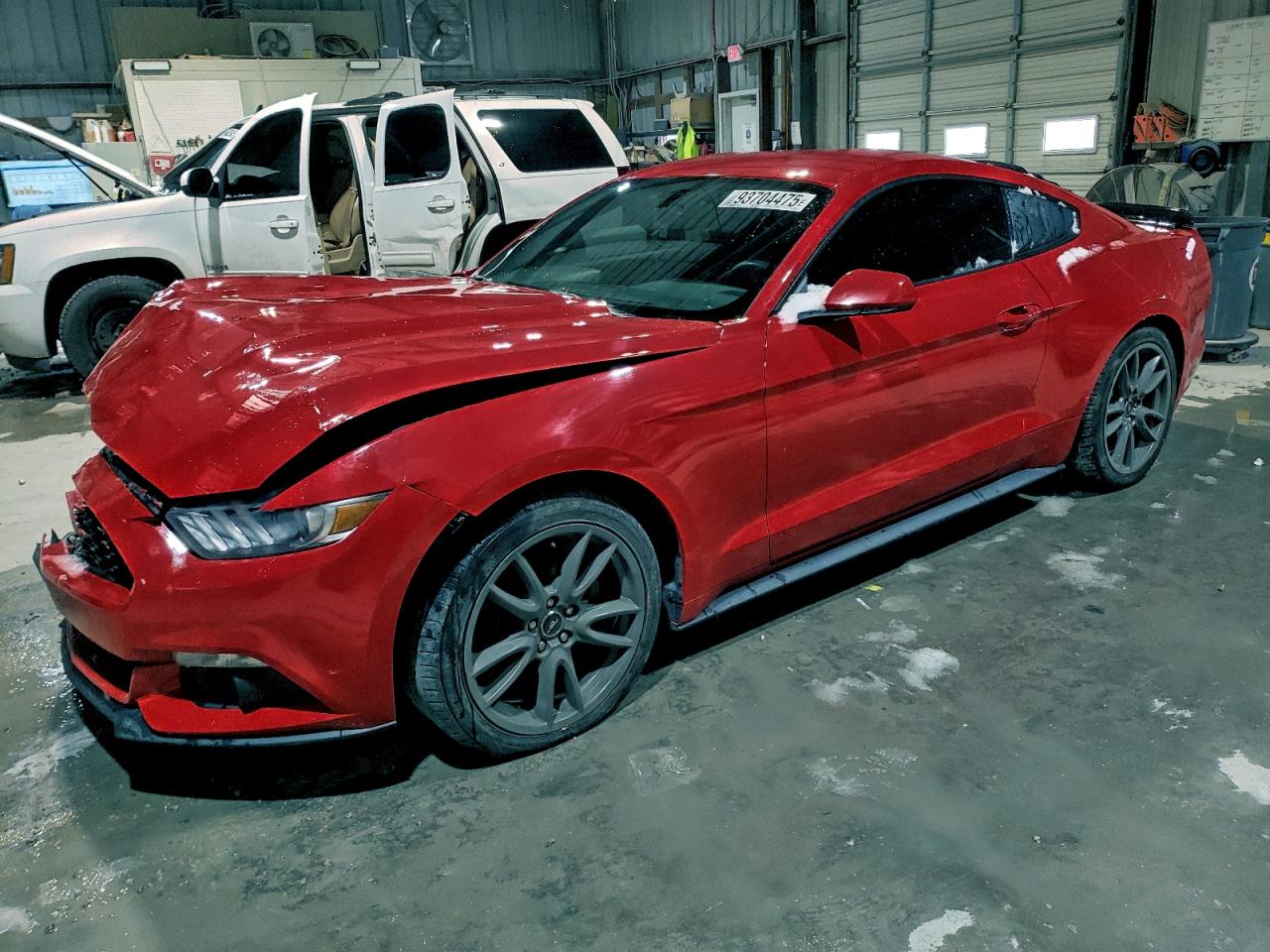 FORD MUSTANG