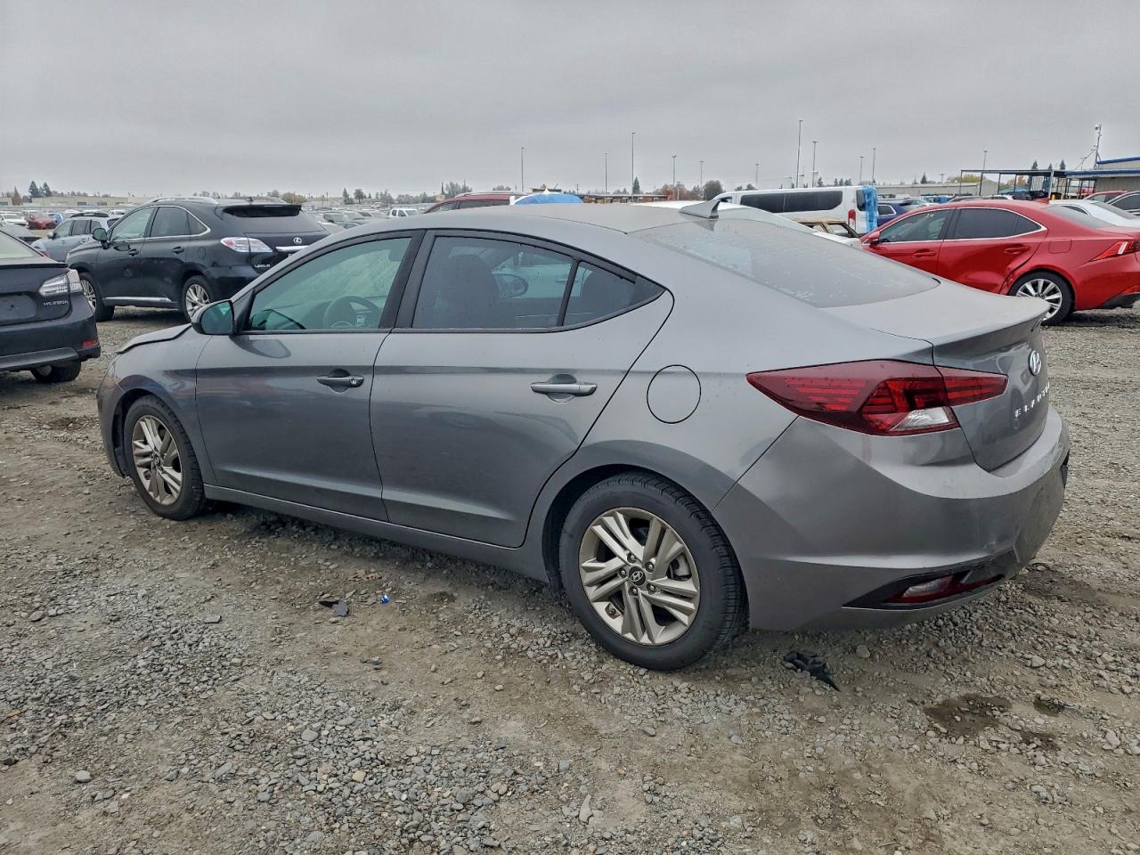 HYUNDAI ELANTRA SEL