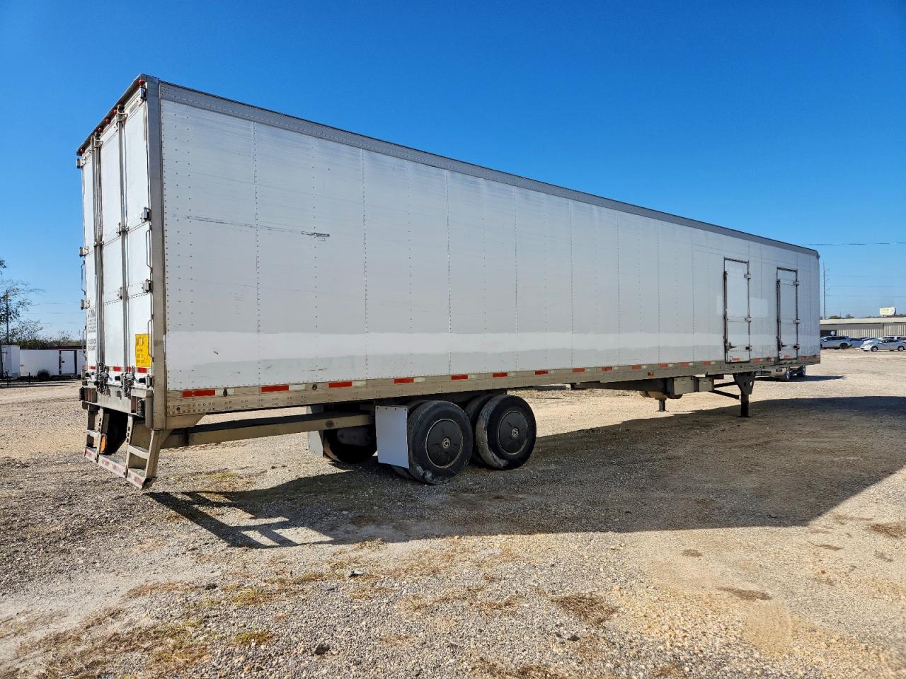 Lot #3311563234 2013 UTILITY VS2RA