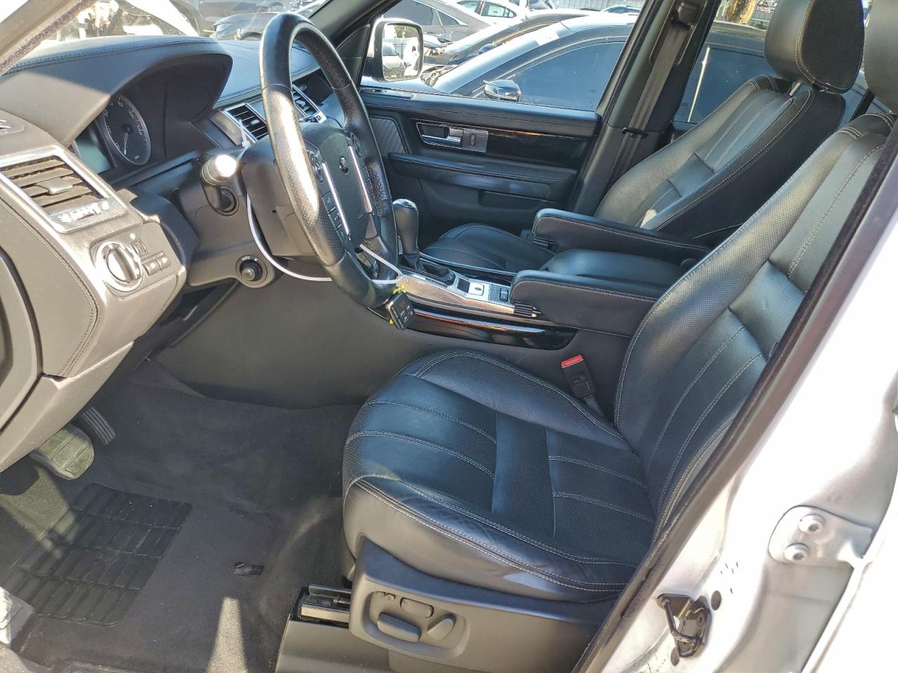 LAND ROVER RANGE ROVER HSE LUXURY