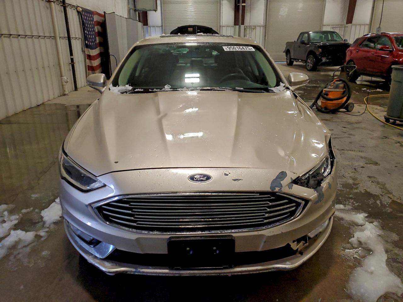 FORD FUSION SE