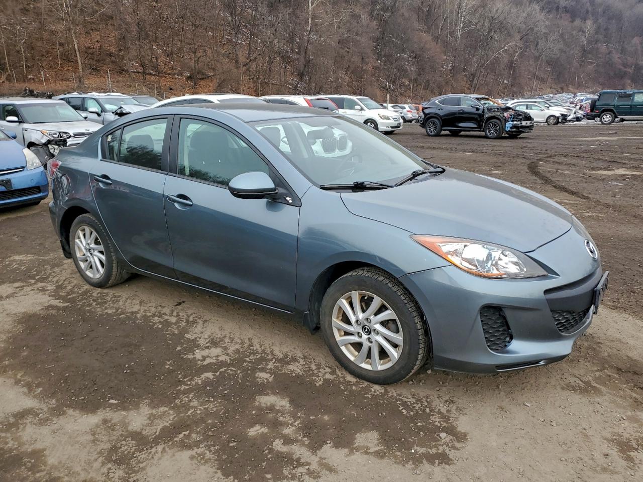 MAZDA 3 I
