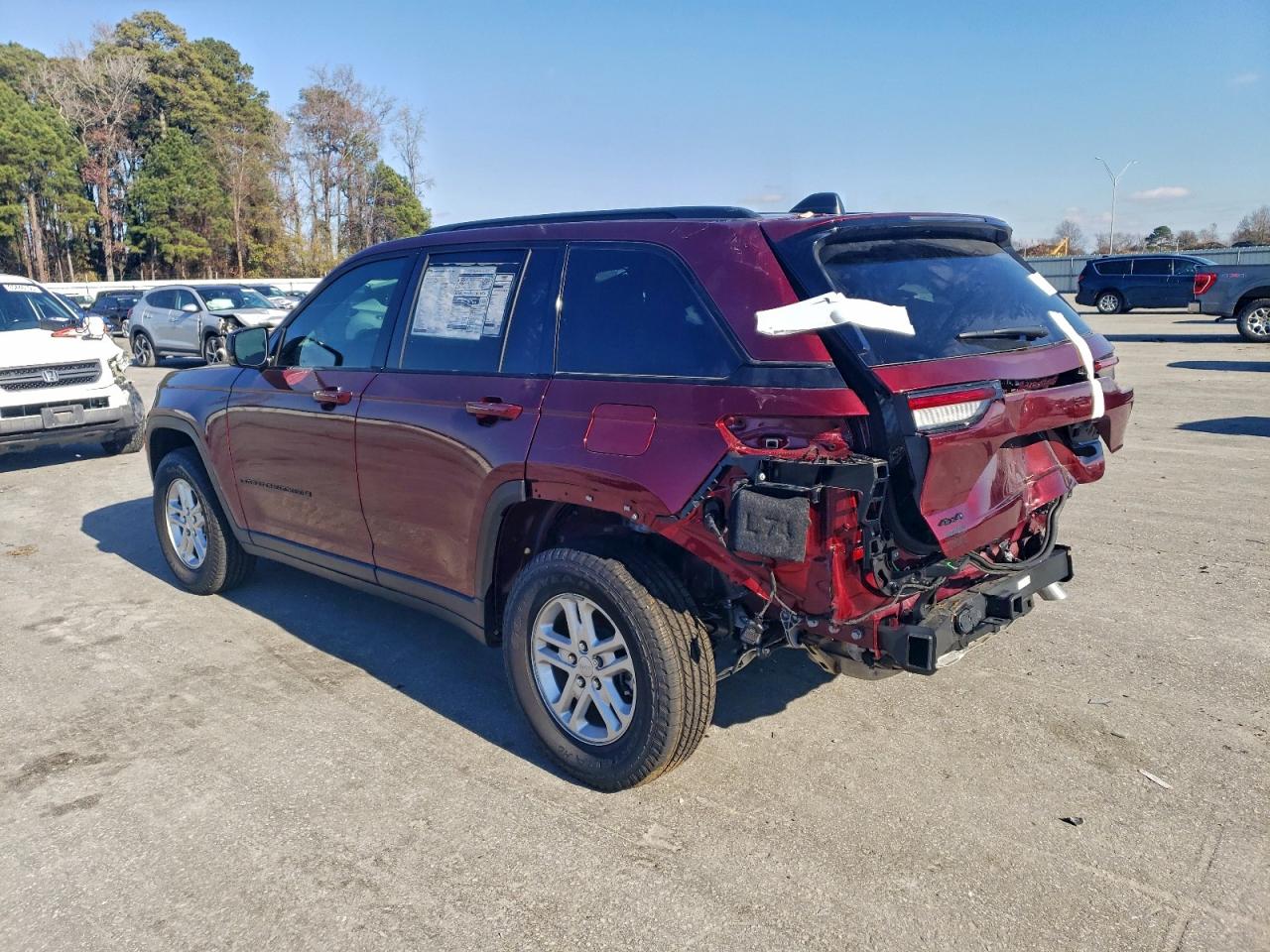 JEEP GRAND CHEROKEE LAREDO
