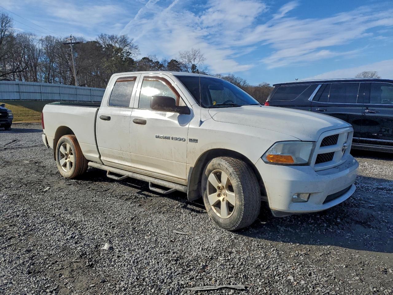 DODGE RAM 1500 ST