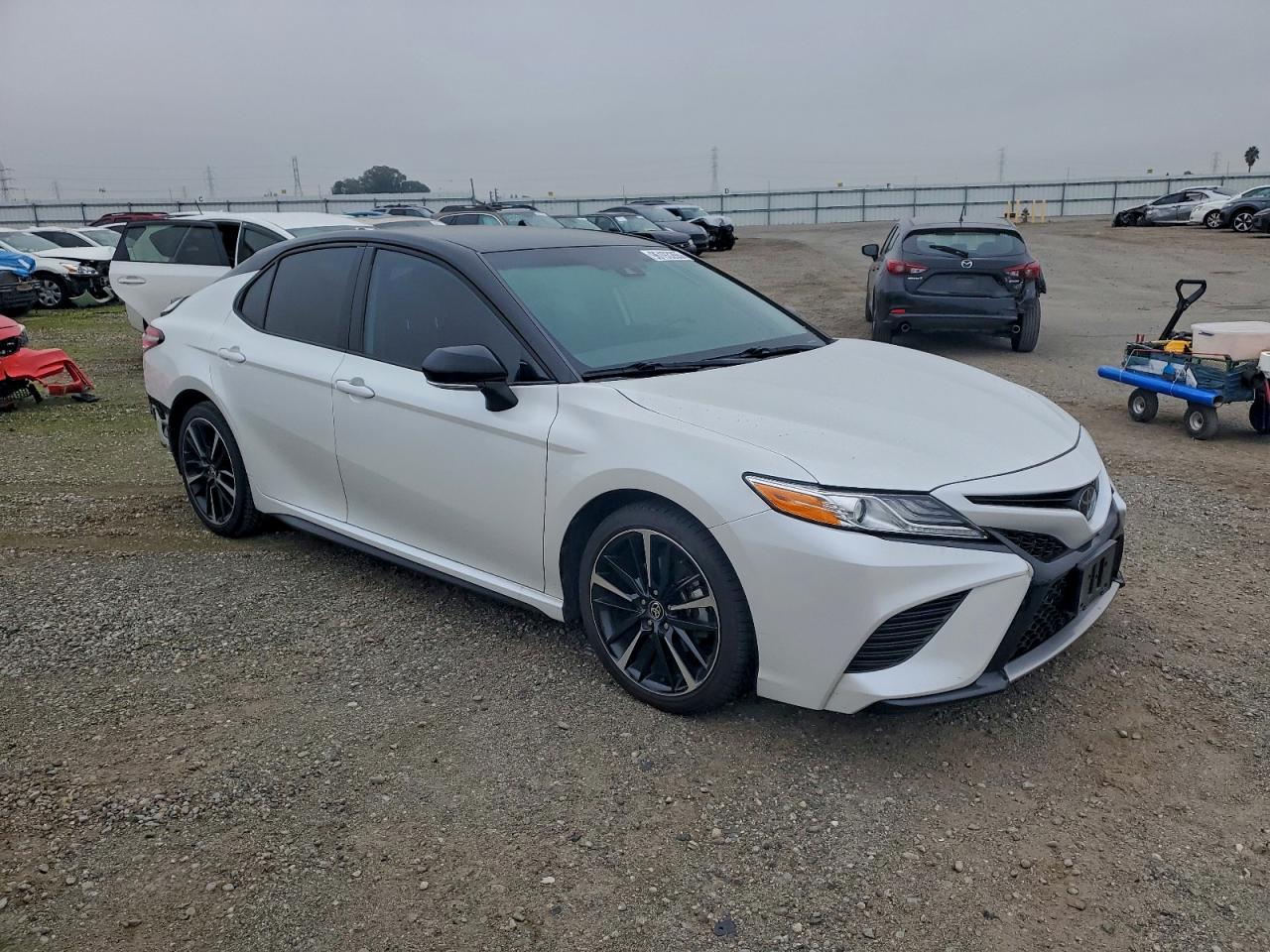 TOYOTA CAMRY XSE
