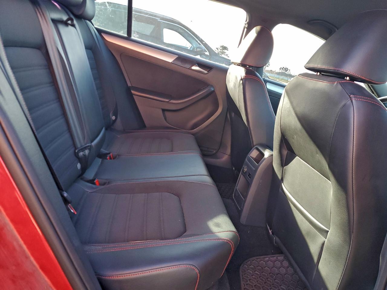 VOLKSWAGEN JETTA GLI