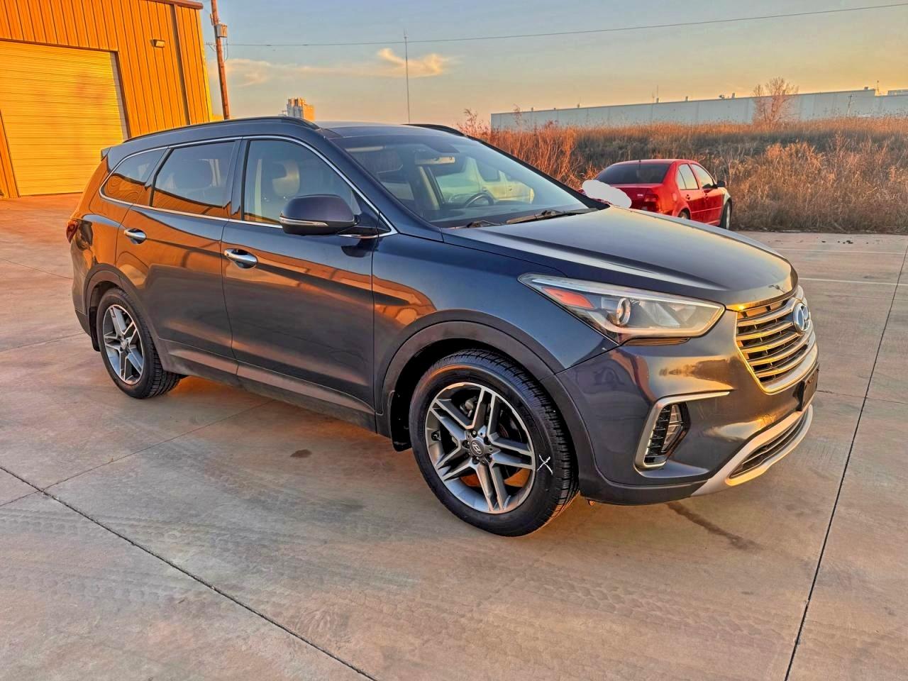 Lot #3318865926 2017 HYUNDAI SANTA FE S