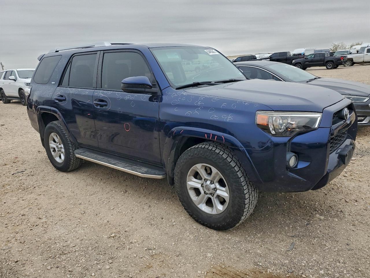 TOYOTA 4RUNNER SR5