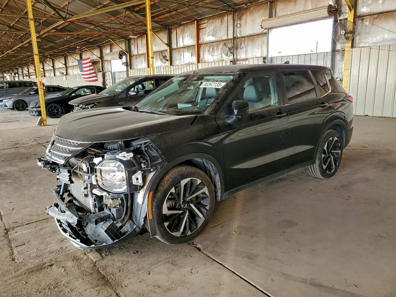 MITSUBISHI OUTLANDER SE