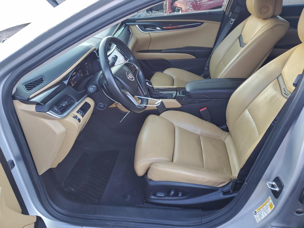 CADILLAC XTS LUXURY COLLECTION