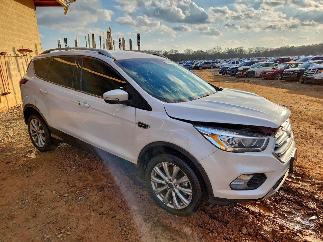 FORD ESCAPE TITANIUM