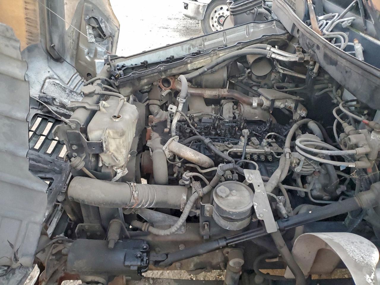 Lot #3312736193 2010 HINO 258/268